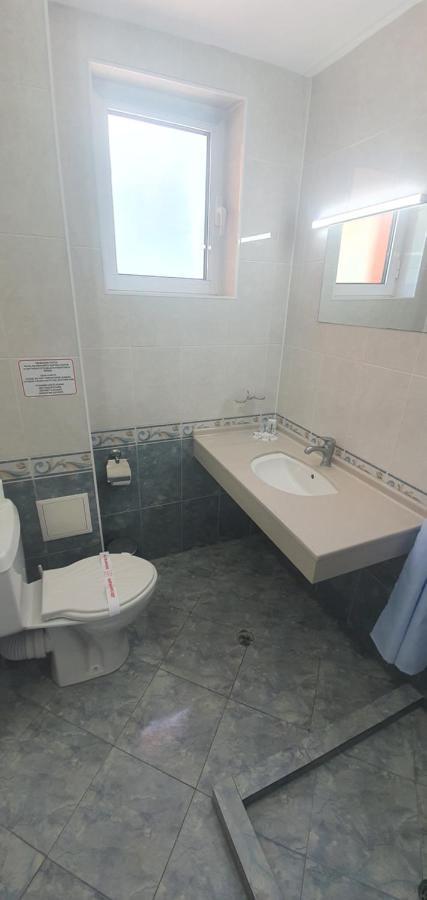 Diamond Hotel Primorsko Buitenkant foto
