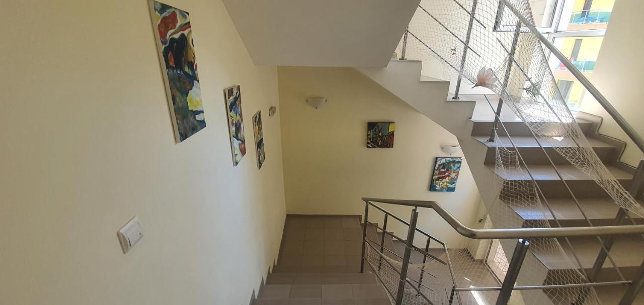 Diamond Hotel Primorsko Buitenkant foto