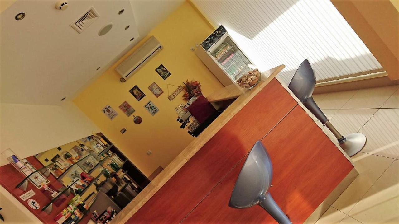 Diamond Hotel Primorsko Buitenkant foto