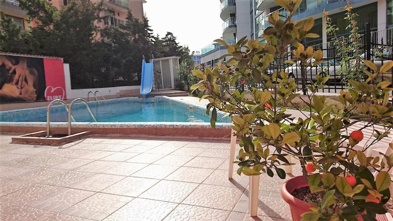 Diamond Hotel Primorsko Buitenkant foto